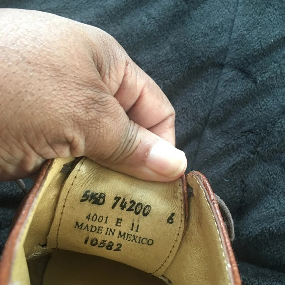 Frye Women’s Oxfords, size 5.5 - Picture 12 of 15